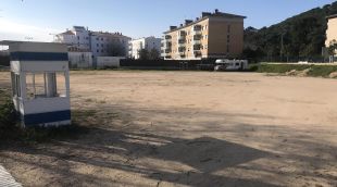 Un dels terrenys que serà pavimentat