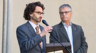 El comissari de l'Any Bertrana, Oriol Ponsatí-Murlà, i el delegat del Govern, Eudald Casadesús, en l'esmorzar literari a Casa Solterra a Girona