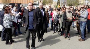 L'alcalde de la Bisbal d'Empordà, Lluis Sais, entrant a declarar al jutjat