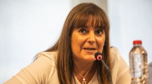 Primer pla de la candidata del PSC a Santa Coloma de Farners, Bea Ventura,