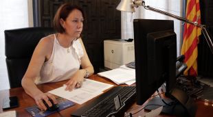 L'alcaldessa de Girona, Marta Madrenas, al seu despatx,