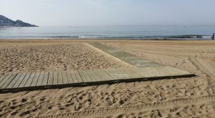 Una de les noves passeres de formigó