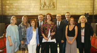 Foto de l'equip de govern de JxCat a l'Ajuntament de Girona, després del ple de constitució del consistori