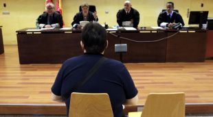D'esquenes, l'home que ha reconegut que es descarregava i difonia pornografia infantil "particularment degradant i vexatòria"