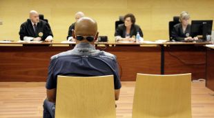 D'esquenes, l'entrenador de boxa acusat de violar una alumna