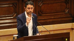 El conseller Damià Calvet, al ple del Parlament
