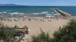 La platja del Riuet es troba a Sant Martí d'Empúries