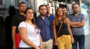 Els representants dels sindicats Uso i SITCPLA abans d'entrar a la mediació per evitar la vaga a Madrid