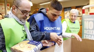 Voluntaris treballant en el Gran Recapte (arxiu)