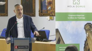 Un dels portaveus del projecte HolaDomus explicant el projecte a diversos representants d'ajuntaments i institucions