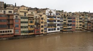 El riu Onyar al seu pas per Girona, aquest matí