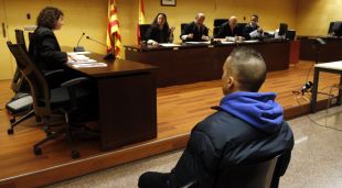 L'acusat de fer tocaments a una menor a Olot la nit de Sant Joan del 2017