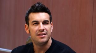El protagonista d''El fotógrafo de Mauthausen', Mario Casas, a la Biblioteca Francesc Boix de Barcelona