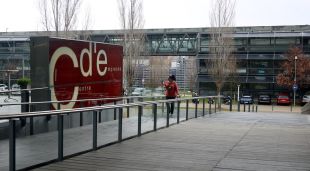 L'entrada a l'edifici del Centre d'Empreses del parc de la UdG