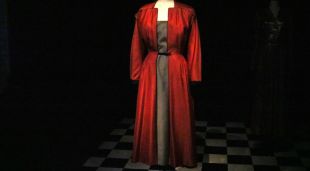 L'abric Saint-Ouen de la col·lecció de primavera-estiu del 1949 de Christian Dior que portava Gala