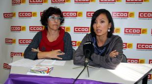 La responsable de la Secretaria de la Dona i Cohesió Social de CCOO de Catalunya, Alba Garcia, i la secretària de Socioeconomia i de la Dona de CCOO a Girona, Belén López