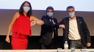 Moment en que s'anunciava el pacte per situar el nou Trueta a Salt (arxiu)