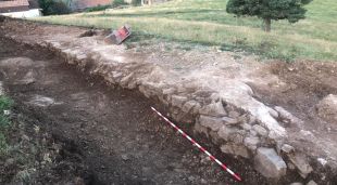El mur del segle XV-XVII que ha aparegut