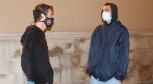 Dos exalumnes de bateria que acusen un professor d'abusar sexualment d'ells