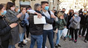 El jove detingut un cop s'ha trobat amb els seus familiars i amics