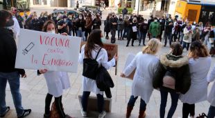 Un moment de la concentració durant la vaga de sanitat i serveis assistencials a Girona