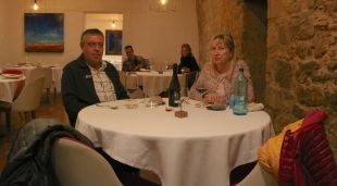 Quatre comensals al restaurant de Can Ros