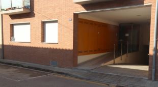 El bloc d'habitatges on s'ha produït el crim masclista