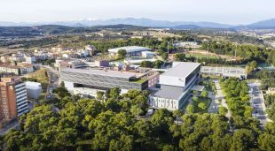 L'hospital de Figueres i el Parc Bosc al davant per on va intentar fugir el pres