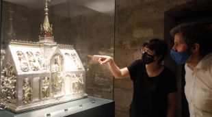 L'Arqueta de Banyoles durant la visita guiada