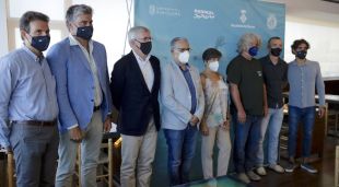 Foto de família de la presentació del repte KAI a Palamós
