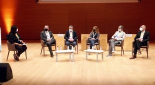 El representants del sector turístic durant la taula rodona al congrés Girocamping Pro