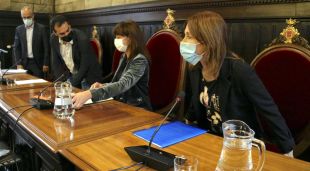 El vicealcalde Quim Ayats, l'alcaldessa de Girona Marta Madrenas i la tinent d'acalde M. Àngels Planas