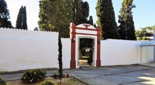 Entrada al cementiri de Tossa de Mar