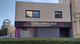 Entrada a la nova Clínica Bofill d'Olot
