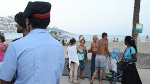 mossos, roses, platja