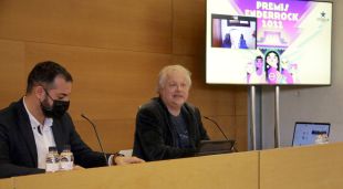 El vicealcalde de Girona, Quim Ayats, i el director editorial de Grup Enderrock, Lluís Gendrau, durant la roda de premsa d'avui
