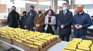 La delegada del Govern a Girona, Laia Cañigueral, el president de la Diputació de Girona, Miquel Noguer, i el responsable de la Fundació els Joncs amb altres autoritats
