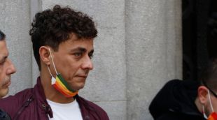 En Tato Leal el noi agredit i que ha posat la denúncia als Mossos en un acte contra l'homofòbia