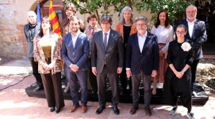 Foto de família del govern del Consell per la República, presidit per Carles Puigdemont, aquest matí