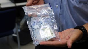 Dos pots comissats que podrien contenir el sedant utilitzat
