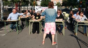 Pla general de la classe que s'ha muntat a l'exterior de l'institut