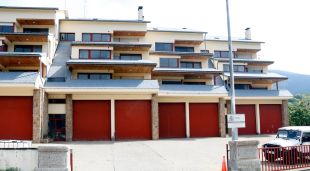 Els pisos de la collada de Toses que l'Ajuntament de Planoles vol destinar a lloguer social