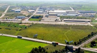 Imatge aèria de la terminal del Far-Vilamalla (arxiu)