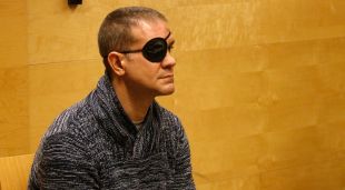 L'agent de la Policia Nacional acusat de matar a trets la seva parella a Olot, durant el jurat que se celebra a l'Audiència de Girona