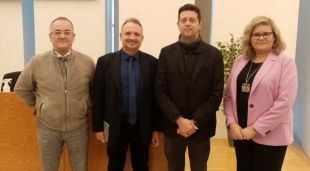 D'esquerra a dreta: delegat especial del Col·legi a Girona, Santiago Gutiérrez; el catedràtic de Dret de la UdG, Ferran Camas; el degà de la facultat de Dret de la UdG, Albert Ruda; i la degana del CGSB, Montserrat Cerqueda