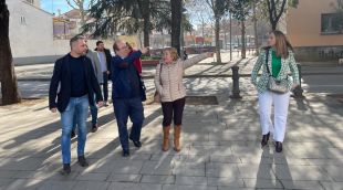 Miquel Iceta durant la visita a Salt
