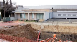 Les obres d'ampliació del bloc quirúrgic de l'hospital Santa Caterina de Salt