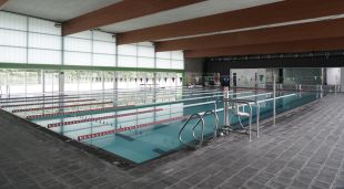 La piscina coberta de Santa Coloma de Farners condicionada per a la seva reobertura
