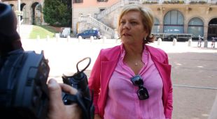 La cap de llista de Junts, Manoli Vega (arxiu)