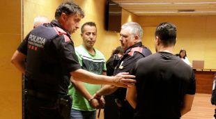 De verd i de negre, els acusats de l'assassinat de l'home trobat al maleter del seu cotxe a Roses